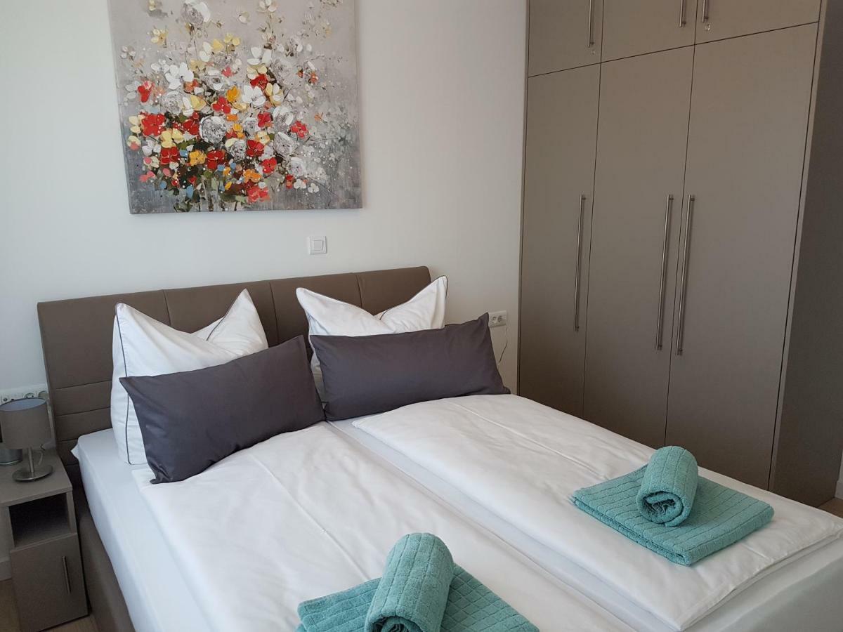 Apartment Aria Exclusive เพทรอซาเน ภายนอก รูปภาพ