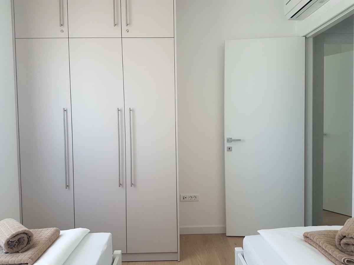Apartment Aria Exclusive เพทรอซาเน ภายนอก รูปภาพ